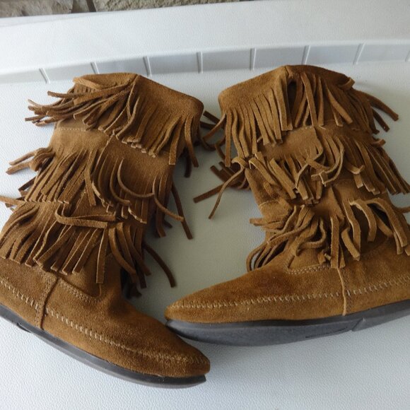 Minni Tonka women's brown leather Moccasin boots size 9,  rubber bottoms quality - Picture 5 of 12